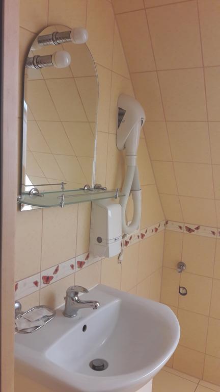 Apartamenty Gościnne Med-Palace Niemodlin Zewnętrze zdjęcie