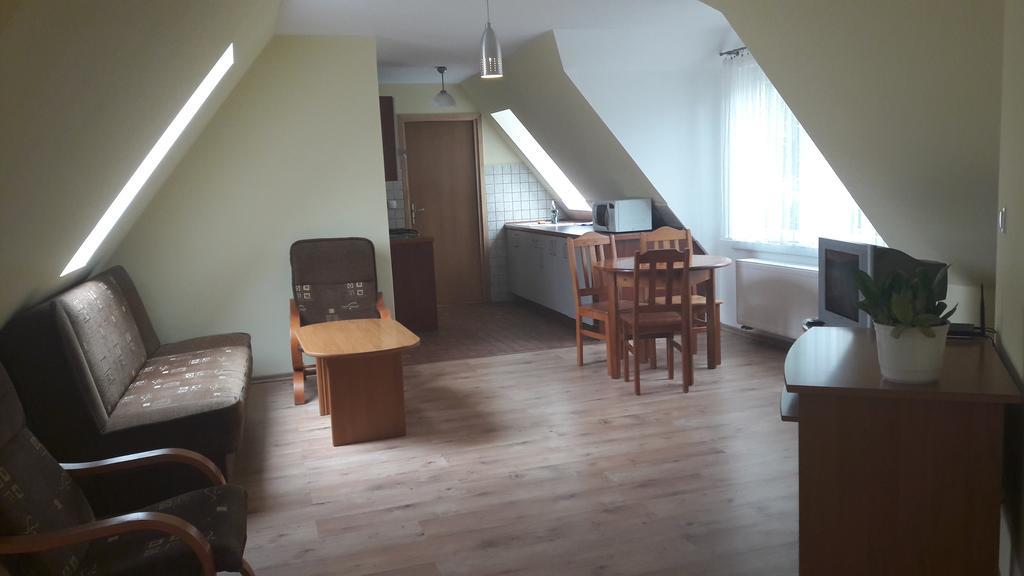 Apartamenty Gościnne Med-Palace Niemodlin Zewnętrze zdjęcie
